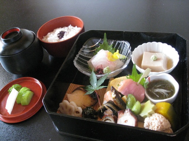 縁高弁当